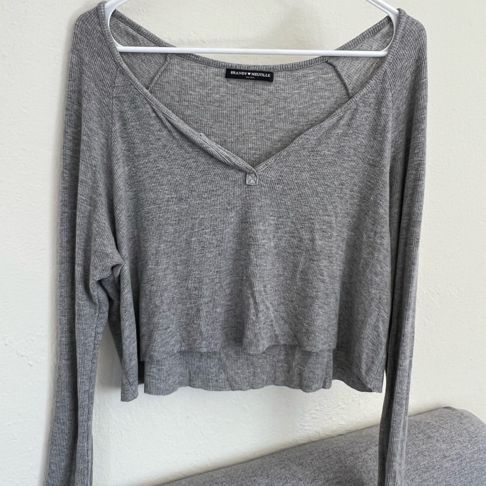 Brandy Melville Grey Crop Long Sleeve